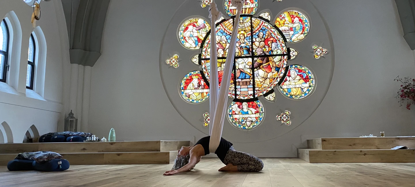 Yogatoday yoga in een kerk in het hart van Weesp